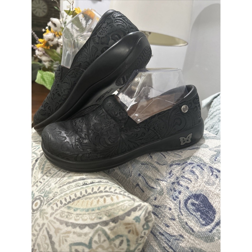 Women's Alegria Keli Professional  Black Emboss Paisley Clogs‎ Size 38 US 7.5-8